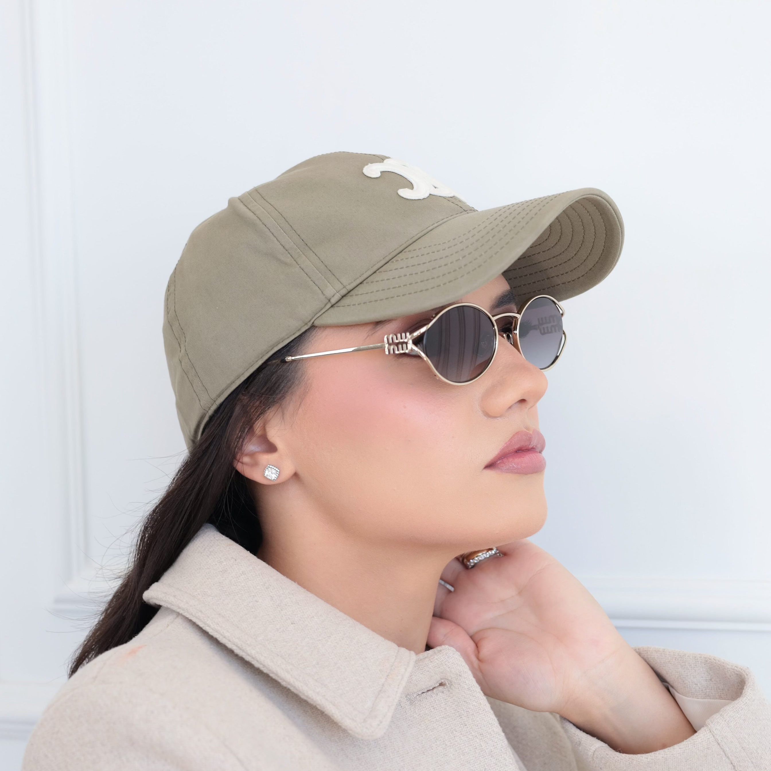 Óculos de Sol MIU MIU MU52Y ZVN5D1 Metal Dourado com Lentes Cinza Degrade